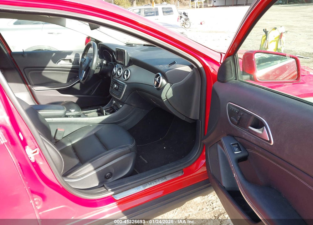 2015 MERCEDES-BENZ GLA 250 VIN: WDCTG4EB9FJ126137
