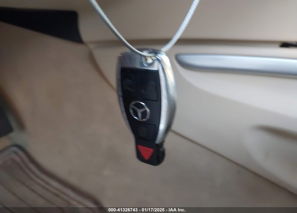 2011 MERCEDES-BENZ GL 450 4MATIC VIN: 4JGBF7BEXBA751933