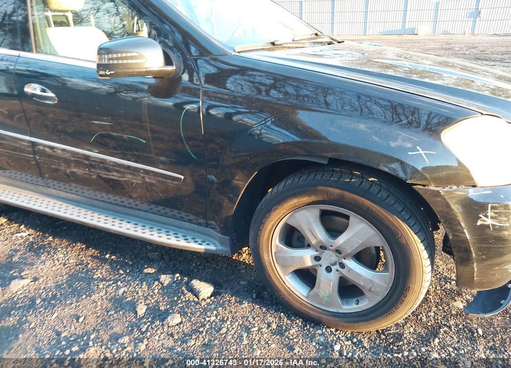 2011 MERCEDES-BENZ GL 450 4MATIC VIN: 4JGBF7BEXBA751933