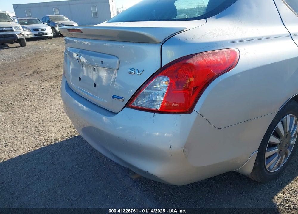 2014 NISSAN VERSA 1.6 SV VIN: 3N1CN7AP5EL815052