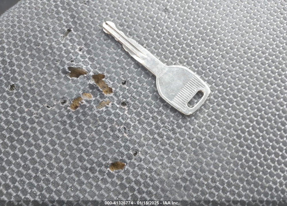 2016 NISSAN VERSA 1.6 SV VIN: 3N1CN7AP9GL907705