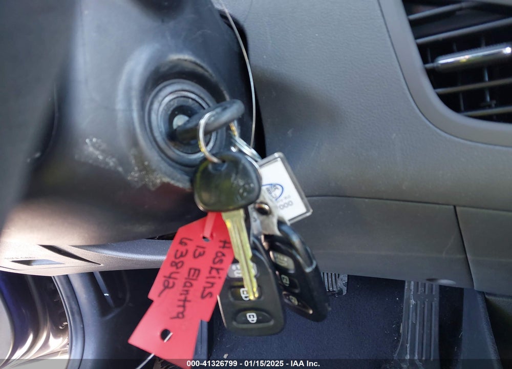 2013 HYUNDAI ELANTRA VIN: 5NPDH4AE9DH426659