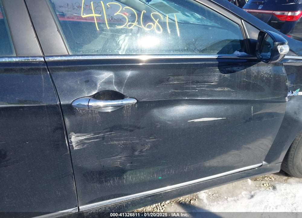 2013 HYUNDAI SONATA HYBRID VIN: KMHEC4A47DA065350