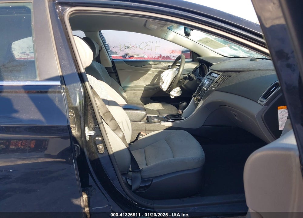 2013 HYUNDAI SONATA HYBRID VIN: KMHEC4A47DA065350