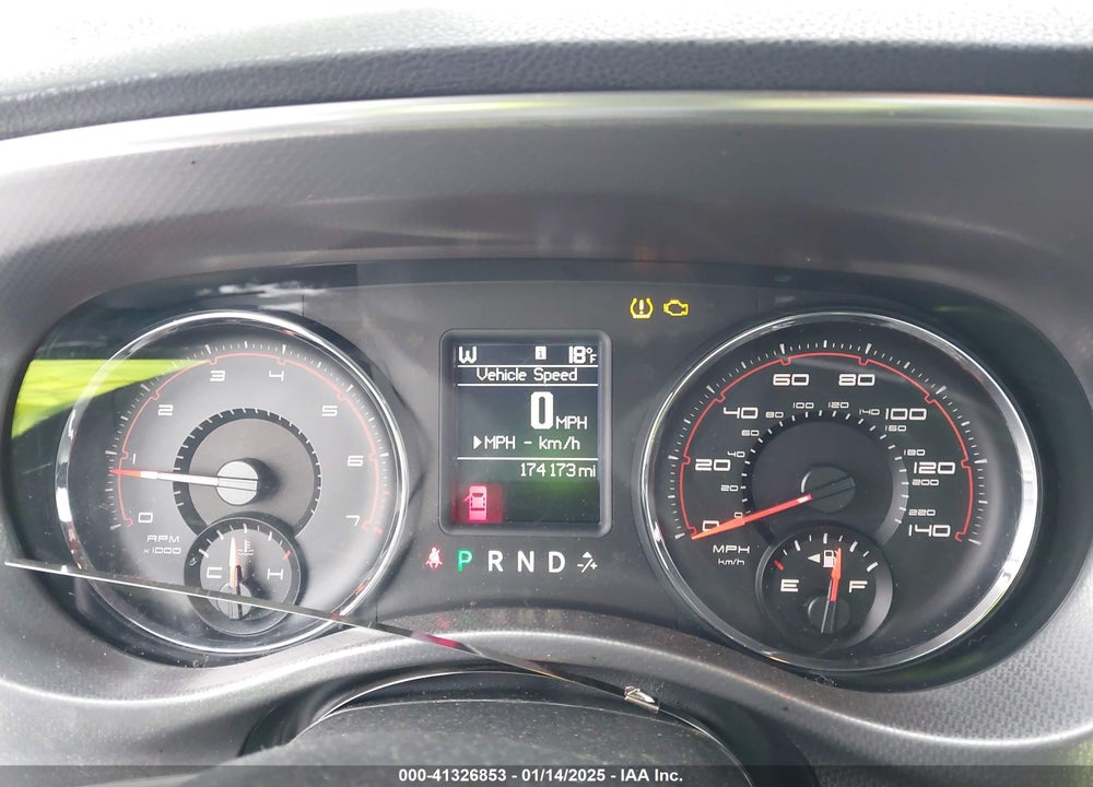 2011 DODGE CHARGER VIN: 2B3CL3CG8BH567880