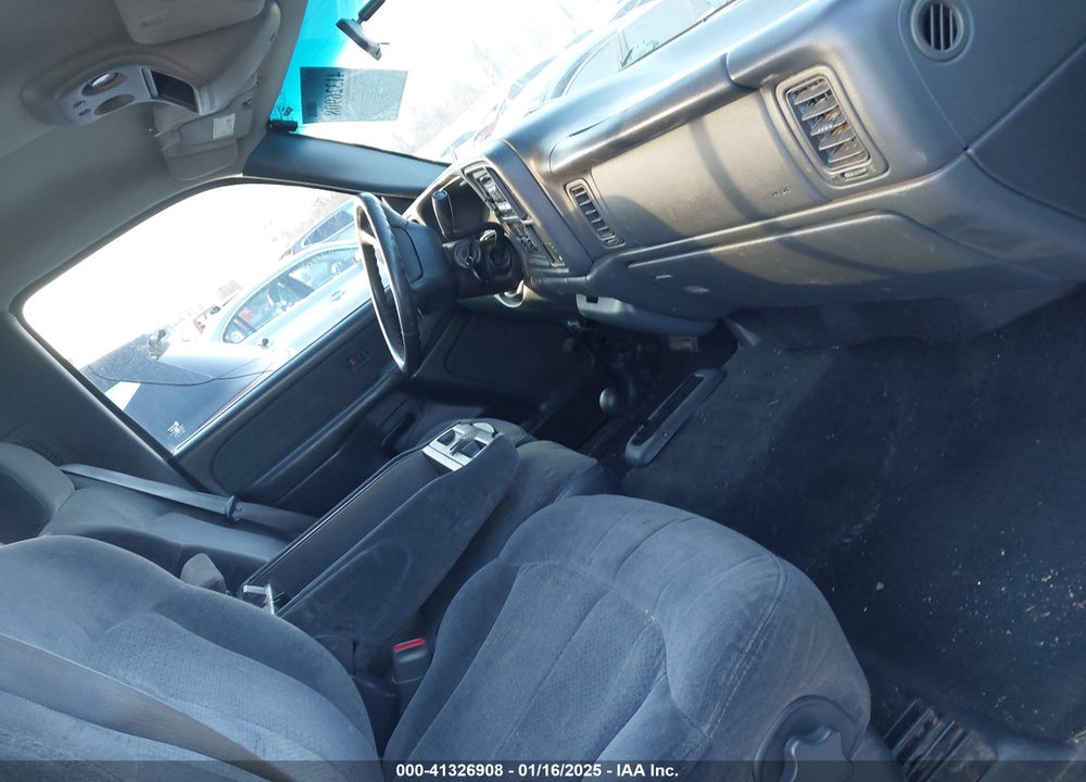 2000 CHEVROLET SILVERADO 1500 LS VIN: 1GCEK14W7YZ336899