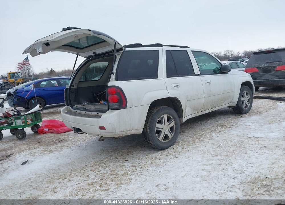 2007 CHEVROLET TRAILBLAZER LT VIN: 1GNDT13S872225462