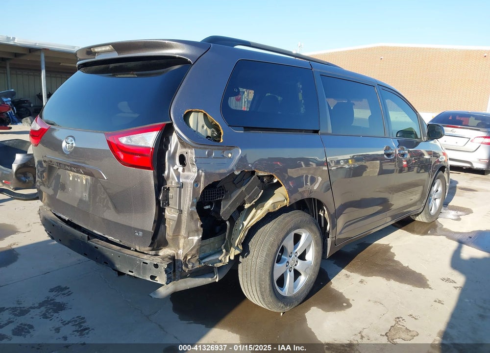 2017 TOYOTA SIENNA LE 8 PASSENGER VIN: 5TDKZ3DC5HS874793