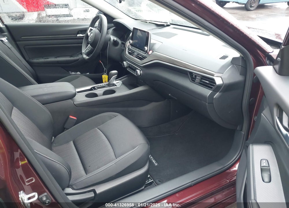 2025 NISSAN ALTIMA SV FWD VIN: 1N4BL4DV4SN302948