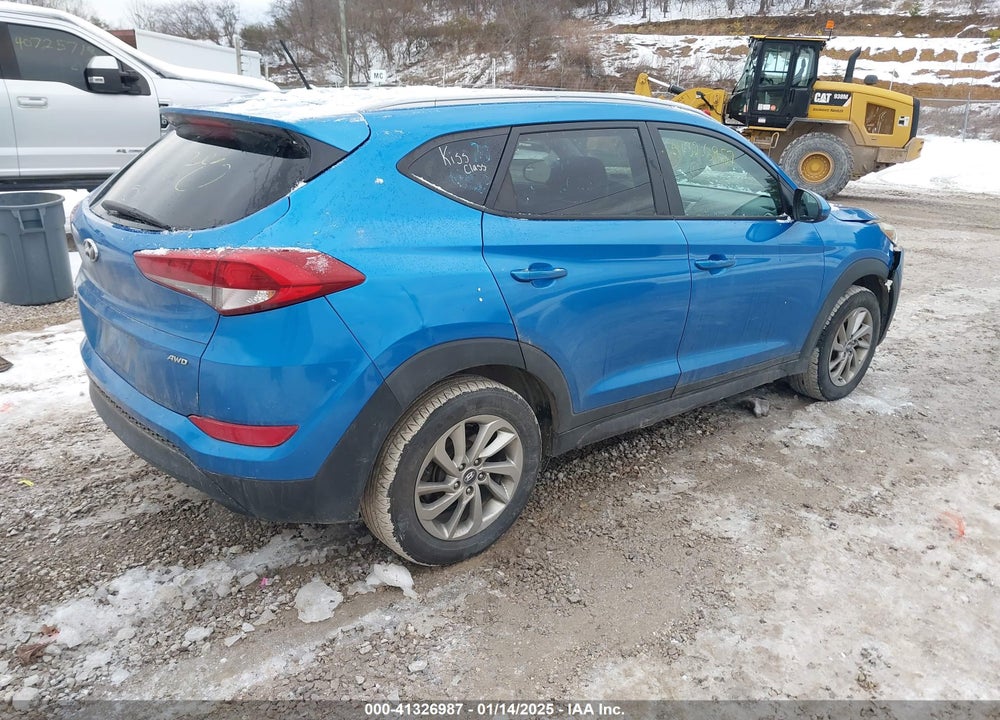 2016 HYUNDAI TUCSON SE VIN: KM8J3CA42GU088286