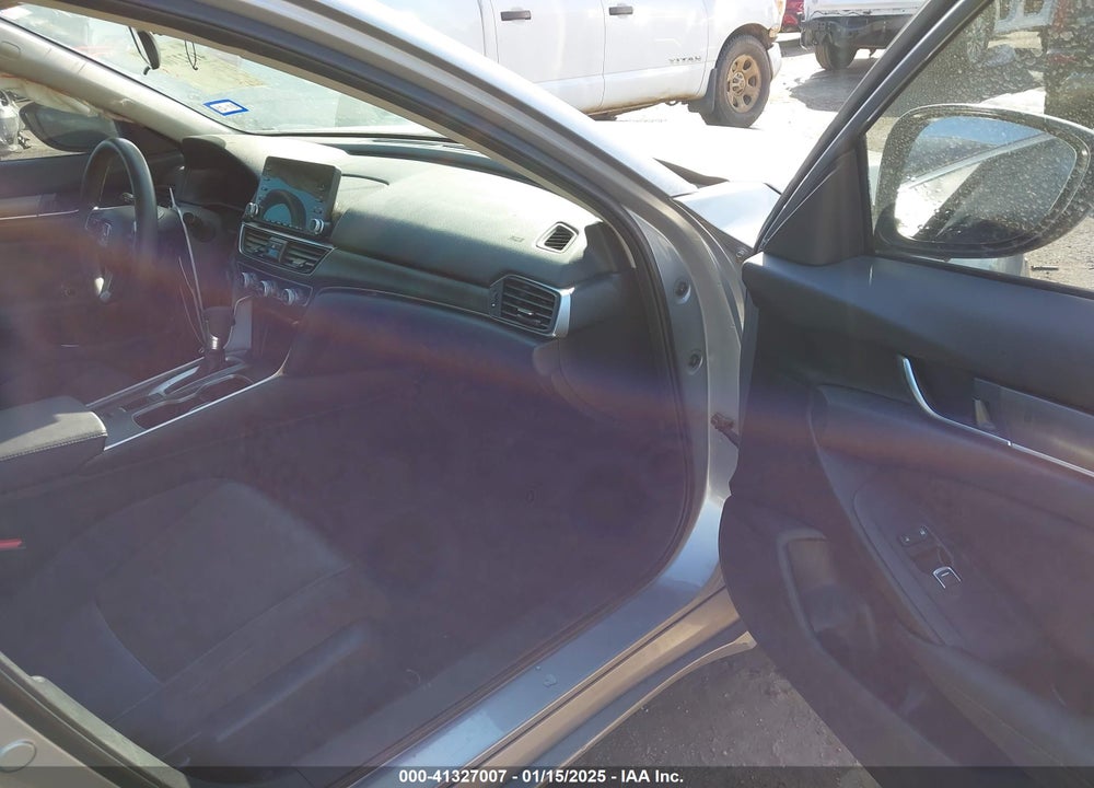 2019 HONDA ACCORD VIN: 1HGCV1F10KA003662
