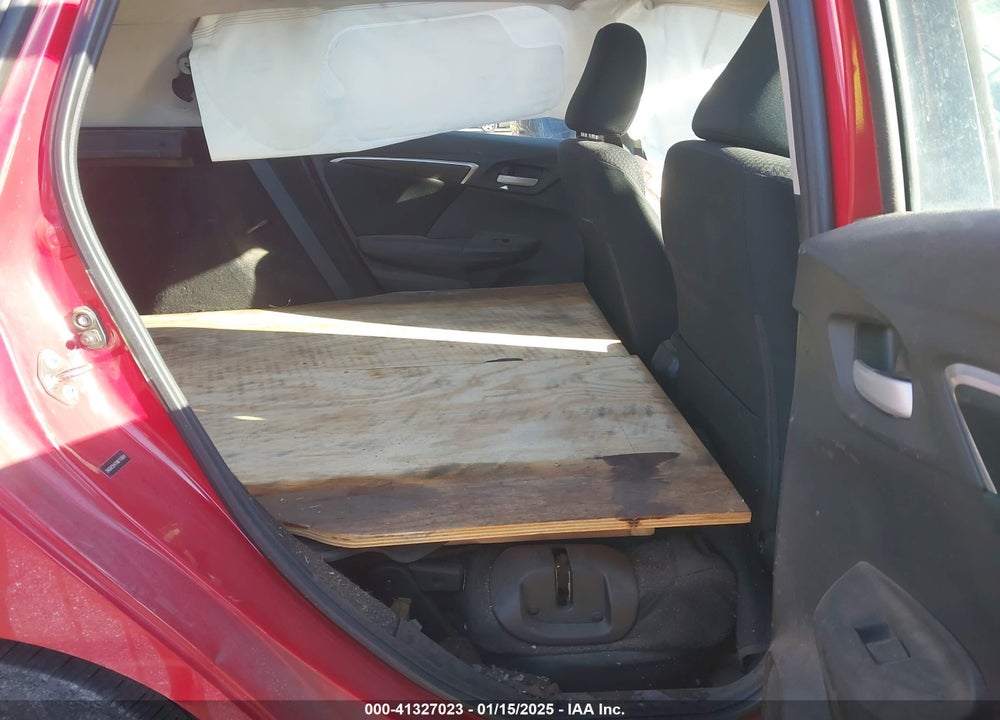 2019 HONDA FIT LX VIN: 3HGGK5H47KM710964