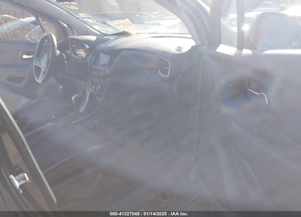 2018 CHEVROLET TRAX LT VIN: 3GNCJLSB1JL286172