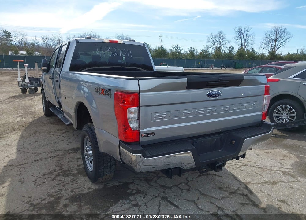 2022 FORD SUPER DUTY F-350 SRW VIN: 1FT8W3B64NEF63227