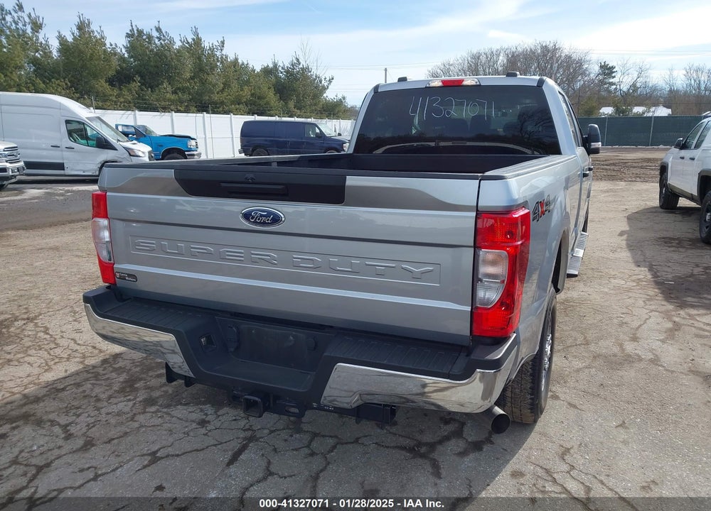 2022 FORD SUPER DUTY F-350 SRW VIN: 1FT8W3B64NEF63227