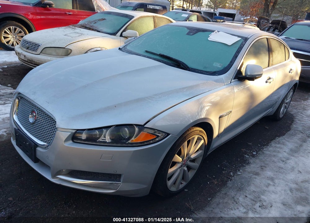 2014 JAGUAR XF VIN: SAJWJ0EF6E8U11451