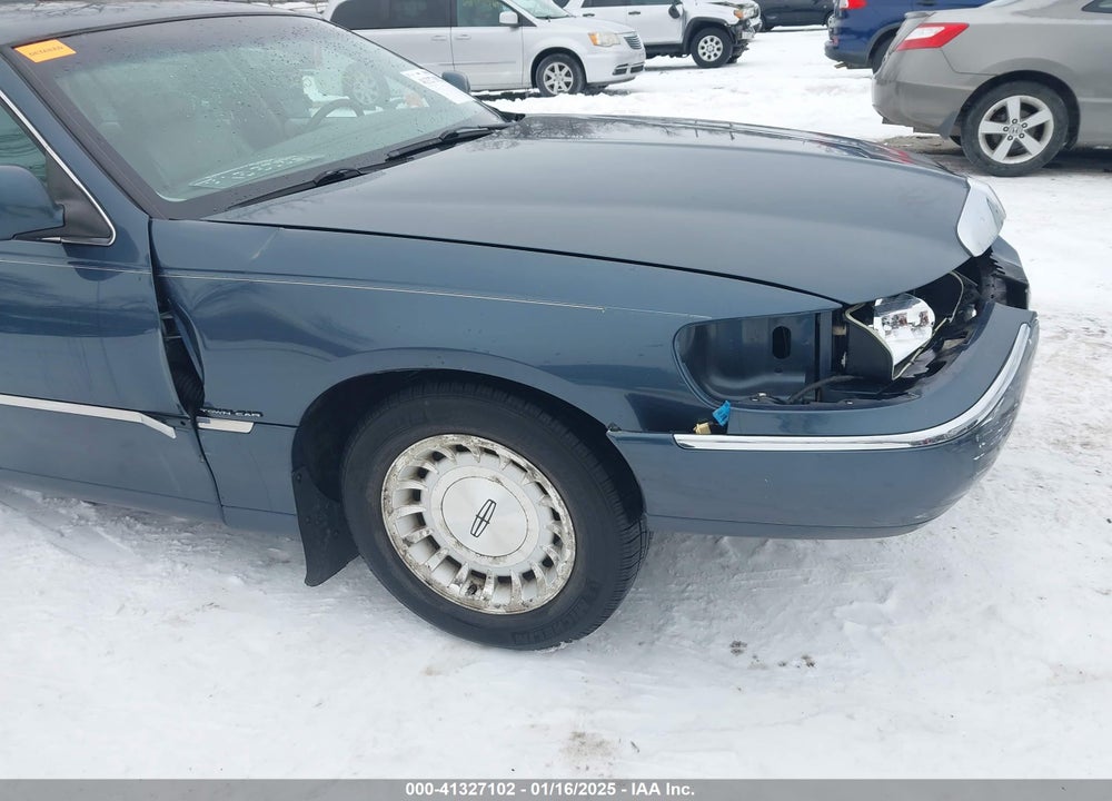 1998 LINCOLN TOWN CAR EXECUTIVE VIN: 1LNFM81W3WY666243