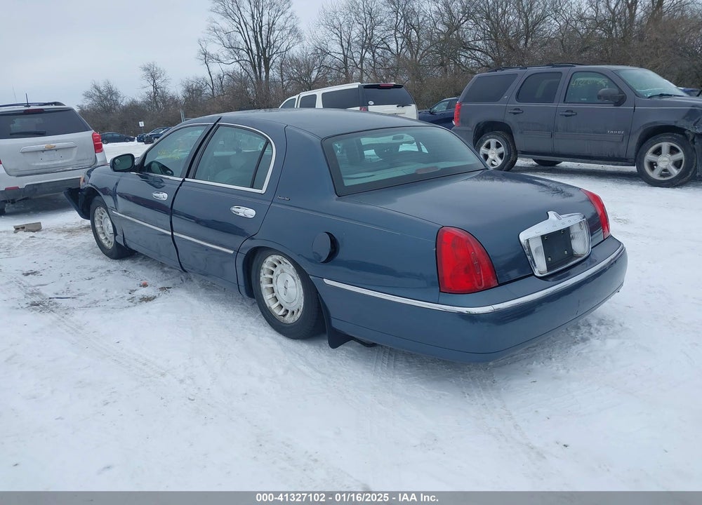1998 LINCOLN TOWN CAR EXECUTIVE VIN: 1LNFM81W3WY666243