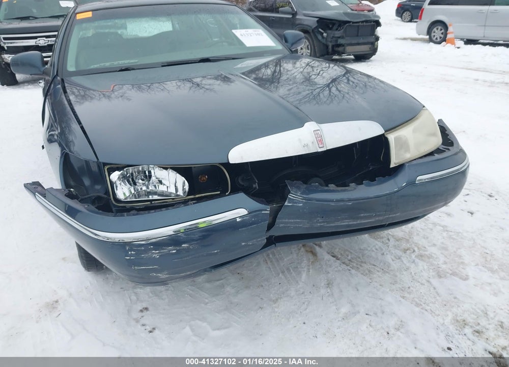1998 LINCOLN TOWN CAR EXECUTIVE VIN: 1LNFM81W3WY666243