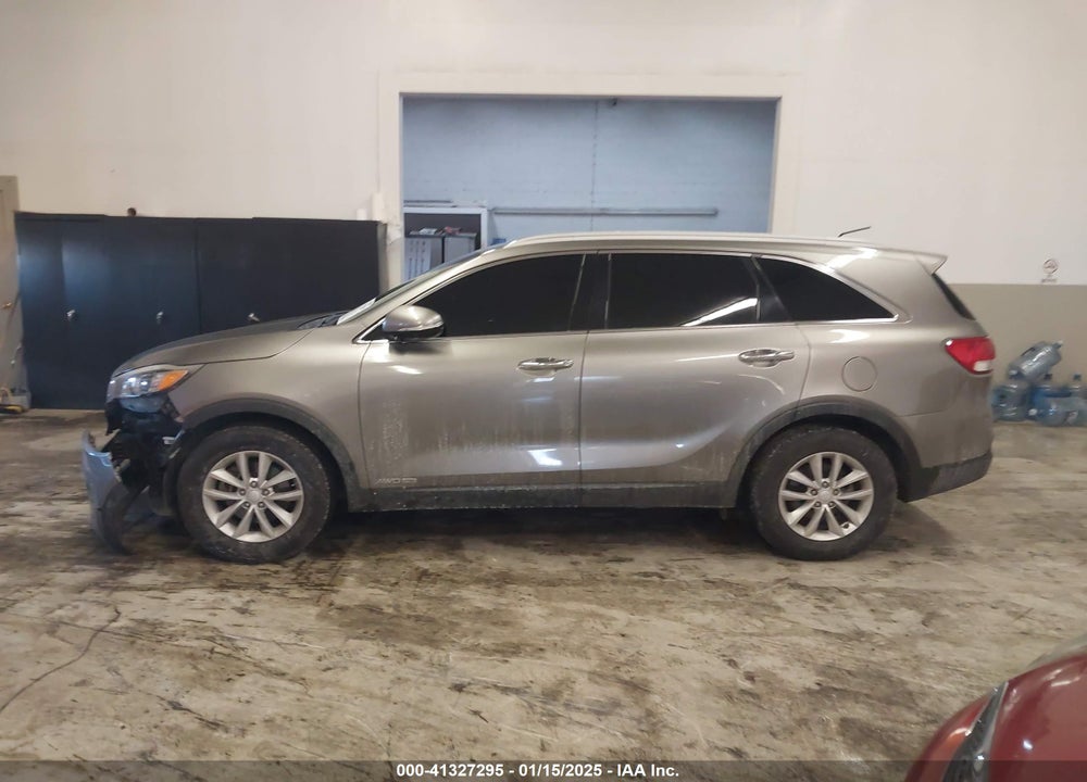 2017 KIA SORENTO 3.3L LX VIN: 5XYPGDA59HG209688