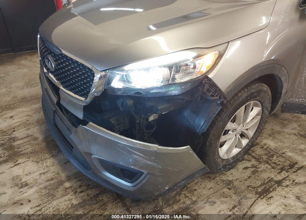 2017 KIA SORENTO 3.3L LX VIN: 5XYPGDA59HG209688