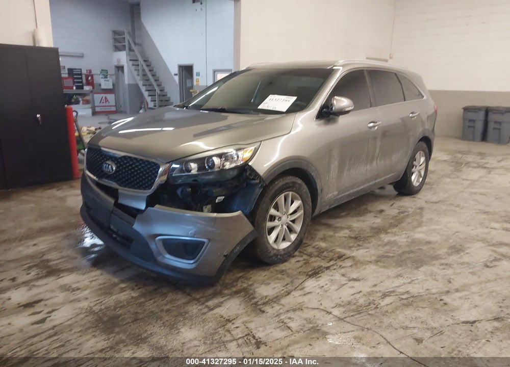2017 KIA SORENTO 3.3L LX VIN: 5XYPGDA59HG209688