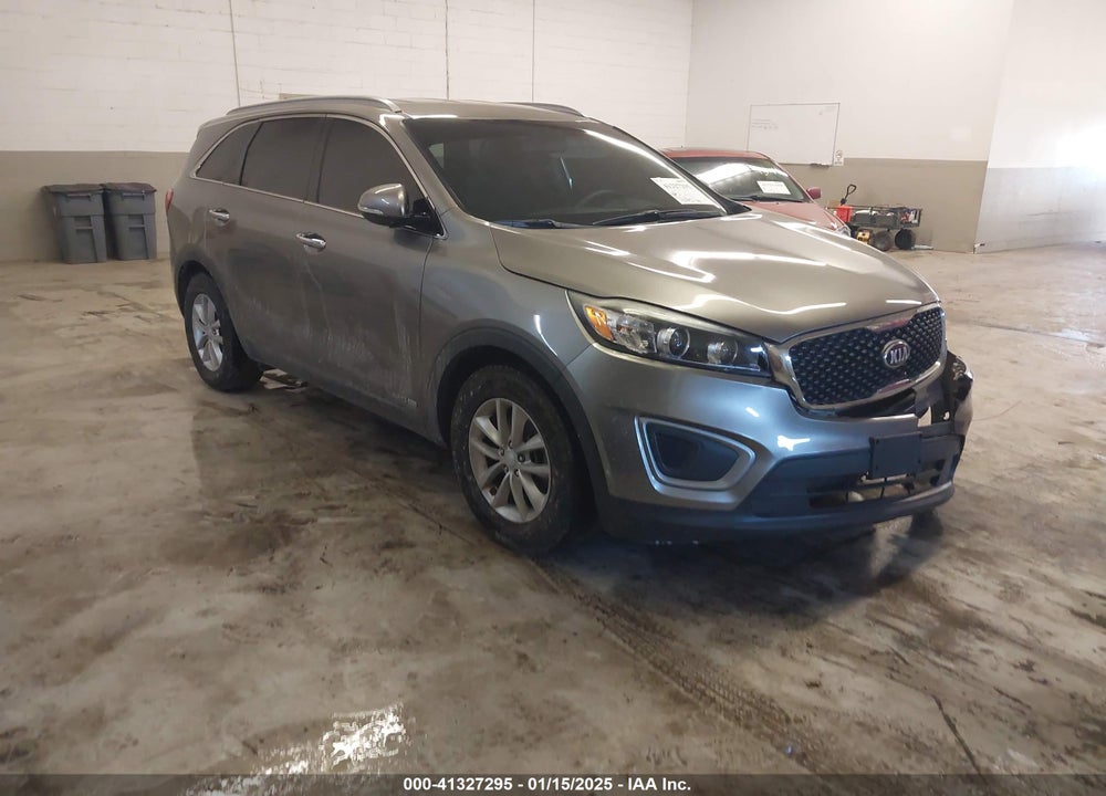 2017 KIA SORENTO 3.3L LX VIN: 5XYPGDA59HG209688