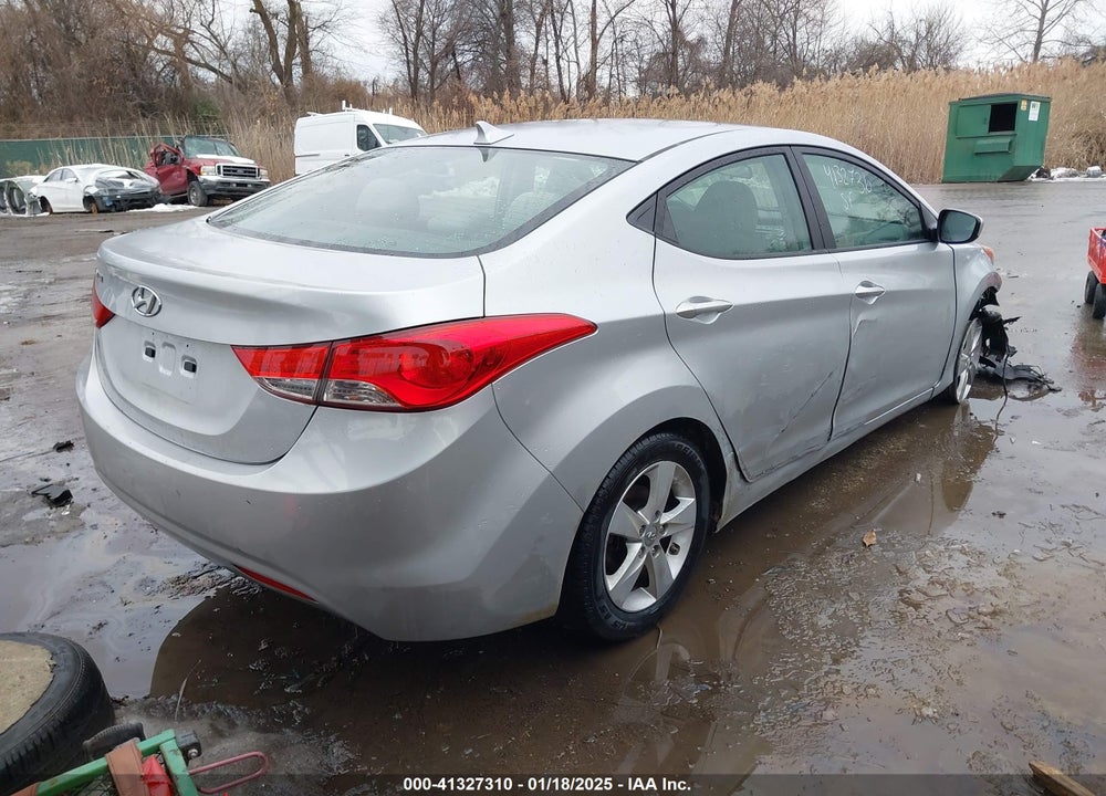 2013 HYUNDAI ELANTRA VIN: 5NPDH4AE9DH331177