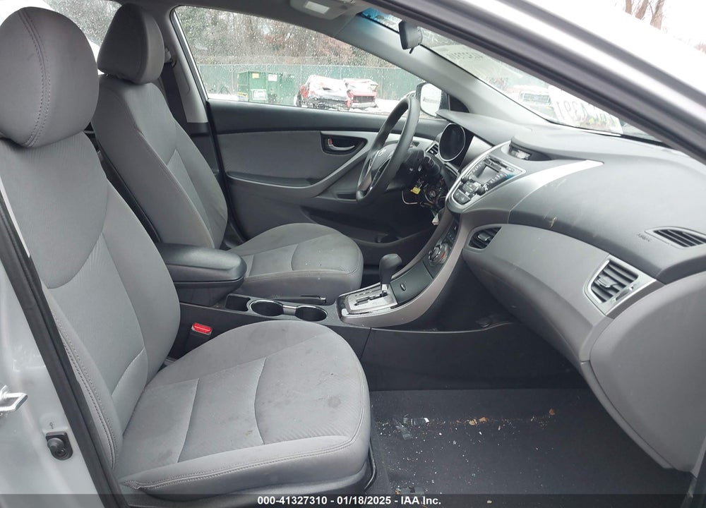 2013 HYUNDAI ELANTRA VIN: 5NPDH4AE9DH331177
