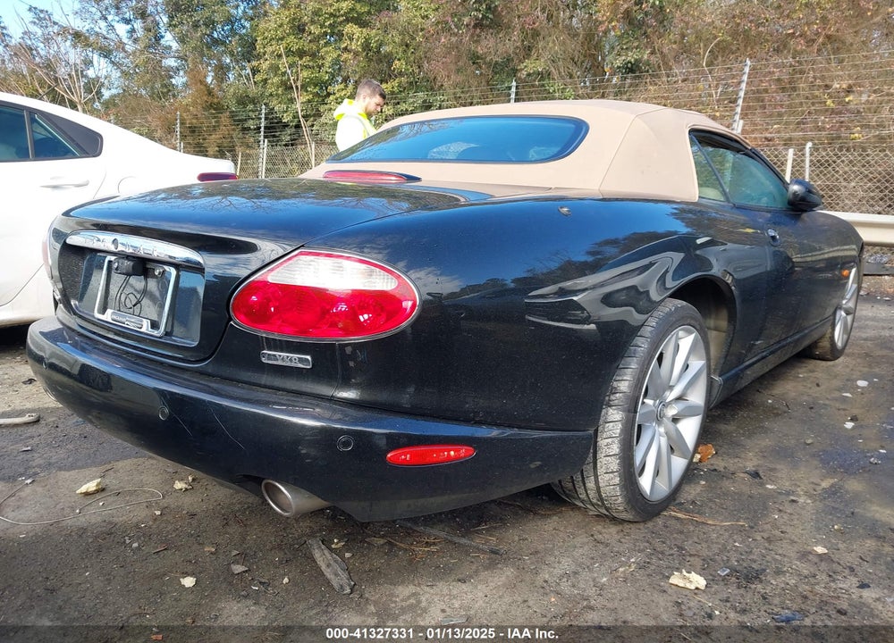 2006 JAGUAR XK8 VIN: SAJDA42C062A45180
