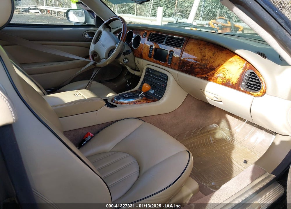 2006 JAGUAR XK8 VIN: SAJDA42C062A45180