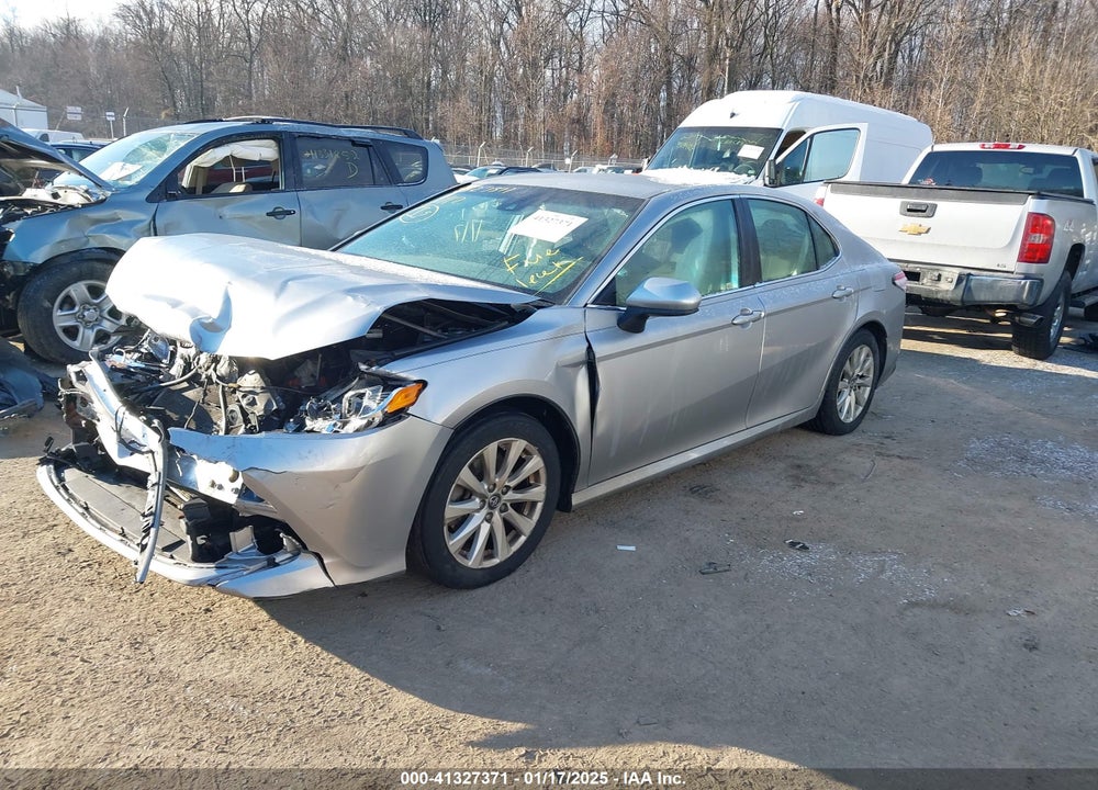 2019 TOYOTA CAMRY VIN: 4T1B11HK6KU703448