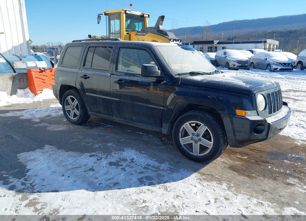 2008 JEEP PATRIOT SPORT VIN: 1J8FF28W58D564169