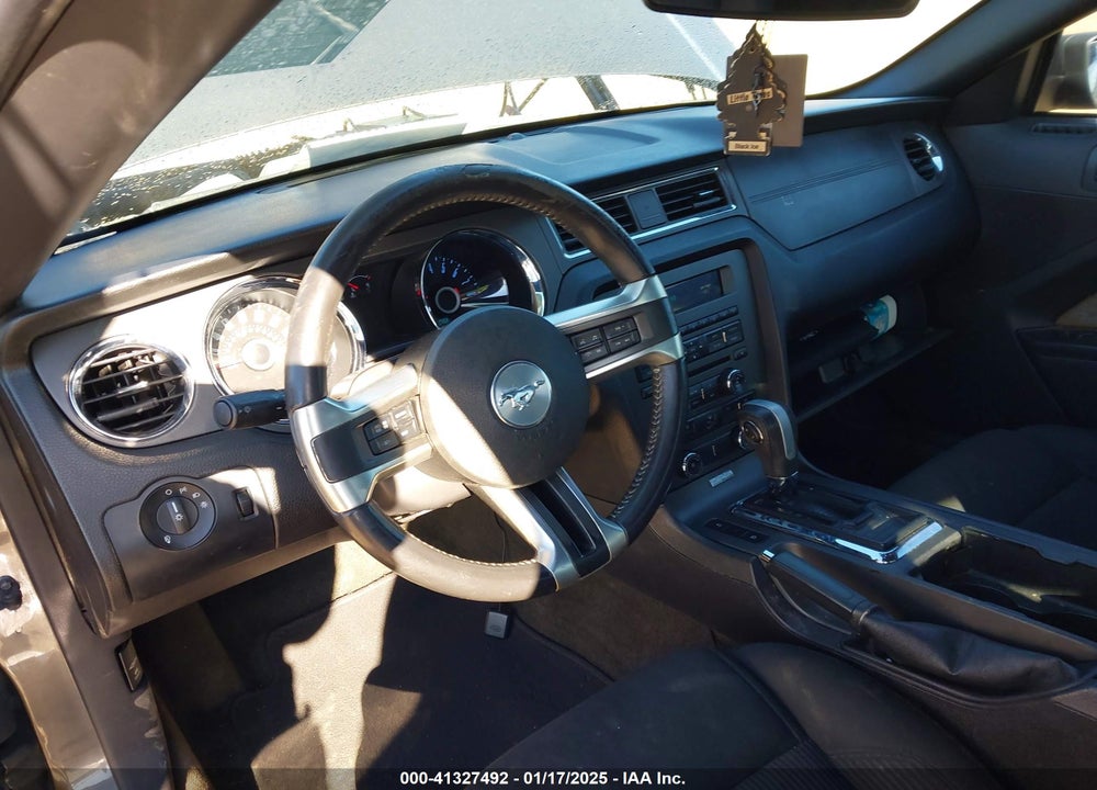 2014 FORD MUSTANG VIN: 1ZVBP8AM0E5216572