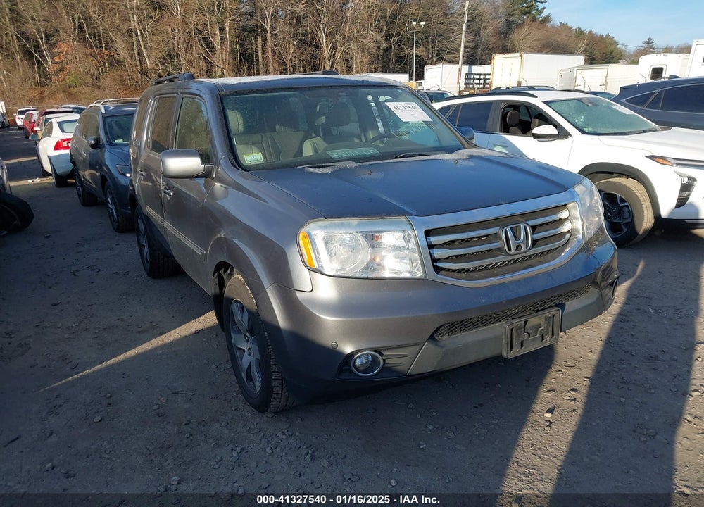 2013 HONDA PILOT TOURING VIN: 5FNYF4H96DB032874