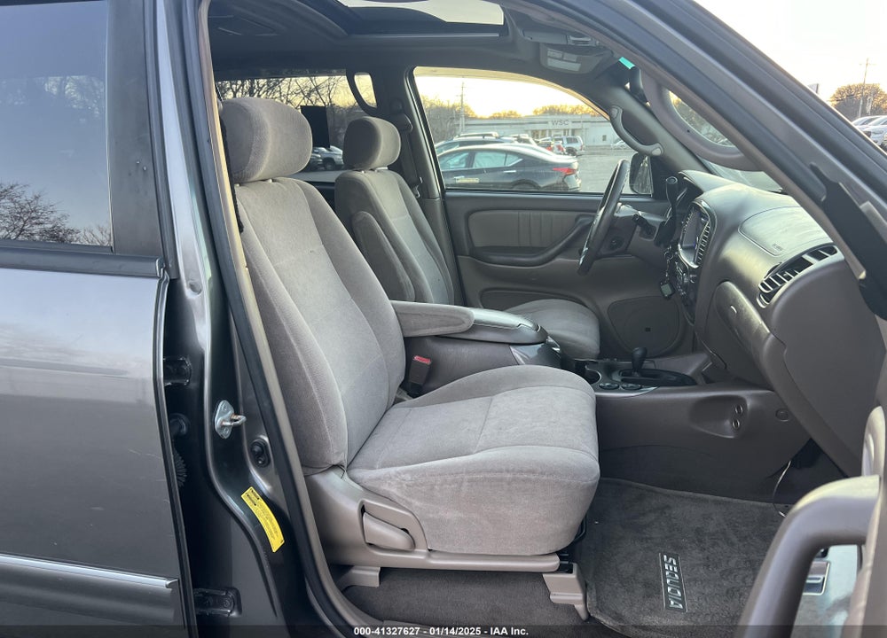 2004 TOYOTA SEQUOIA LIMITED V8 VIN: 5TDBT48A24S205116