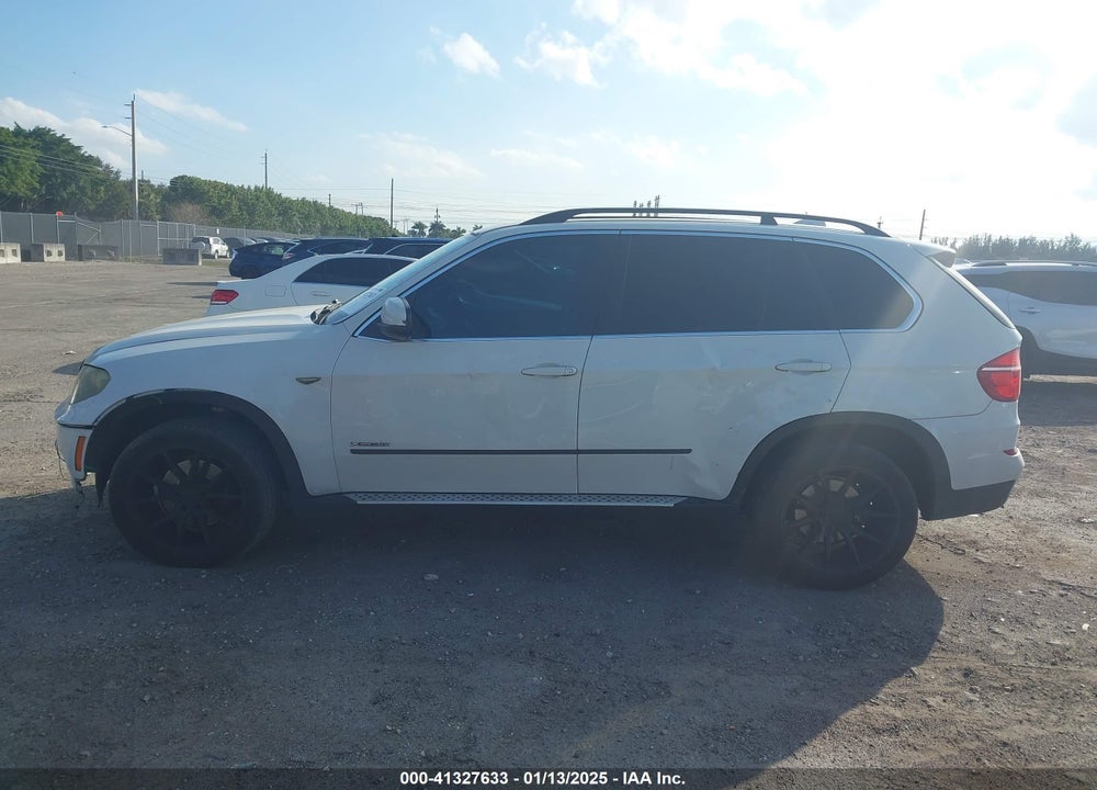 2013 BMW X5 XDRIVE35I/XDRIVE35I PREMIUM/XDRIVE35I SPORT ACTIVITY VIN: 5UXZV4C59D0E04526