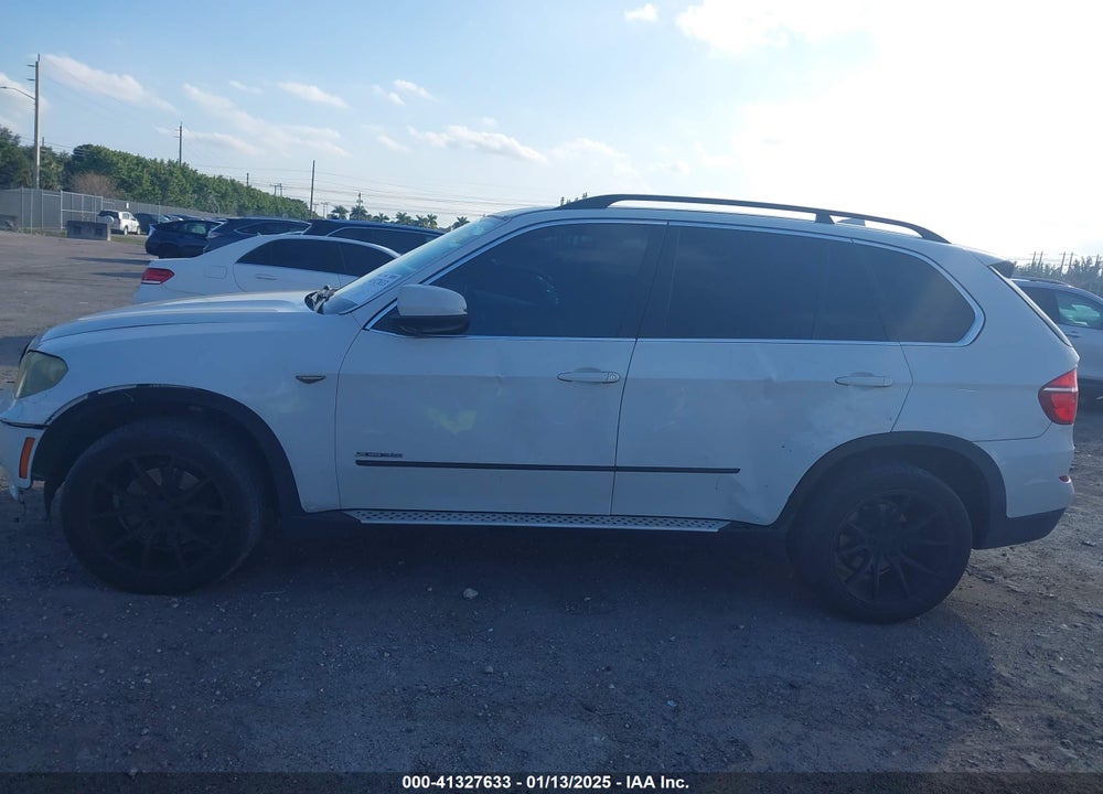 2013 BMW X5 XDRIVE35I/XDRIVE35I PREMIUM/XDRIVE35I SPORT ACTIVITY VIN: 5UXZV4C59D0E04526