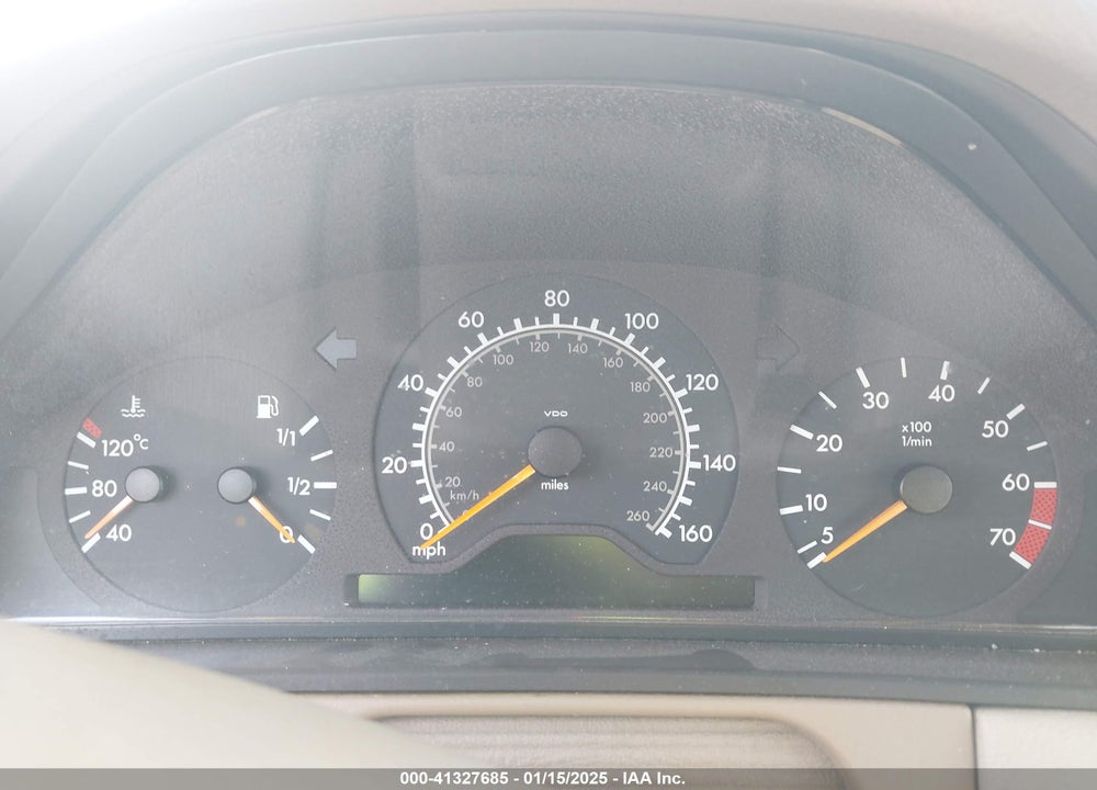 1999 MERCEDES-BENZ E 320 VIN: WDBJF65H6XA718997