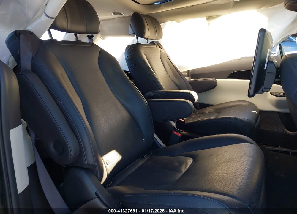 2022 KIA CARNIVAL MPV SX PRESTIGE VIN: KNDNE5H35N6082394