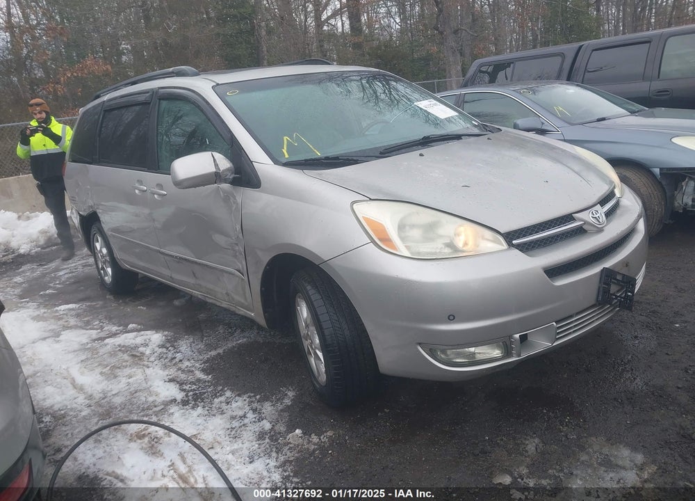 2004 TOYOTA SIENNA XLE LIMITED VIN: 5TDBA22C74S014781