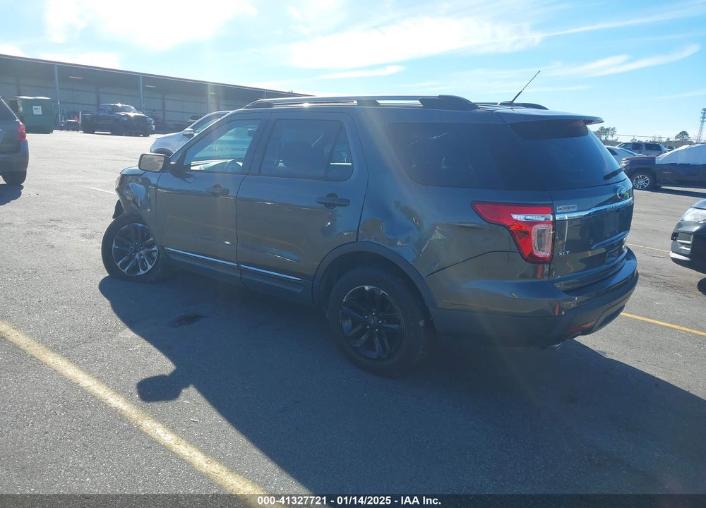 2015 FORD EXPLORER XLT VIN: 1FM5K8D83FGB70461