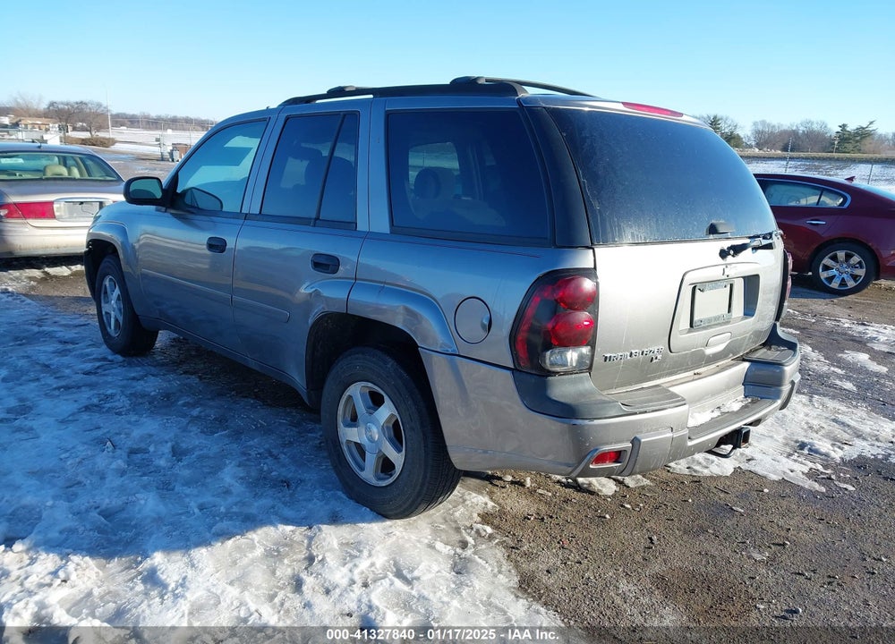 2006 CHEVROLET TRAILBLAZER LS VIN: 1GNDT13SX62136393