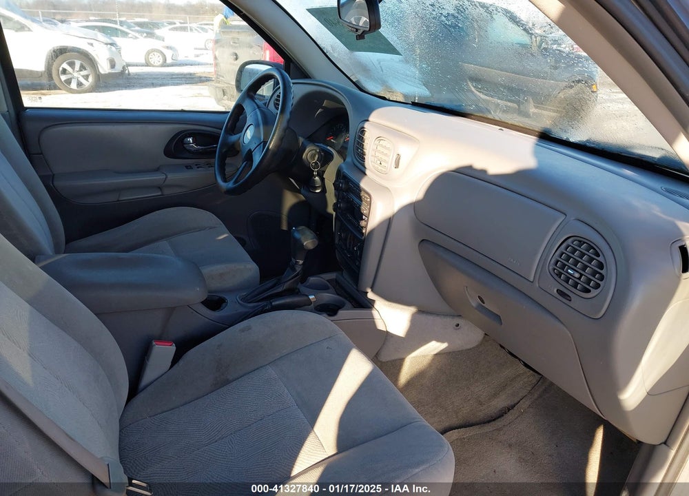 2006 CHEVROLET TRAILBLAZER LS VIN: 1GNDT13SX62136393