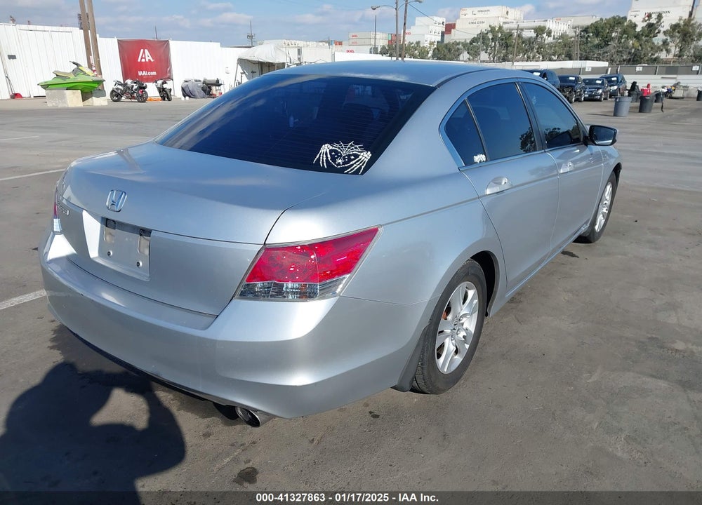 2008 HONDA ACCORD VIN: JHMCP26408C062716