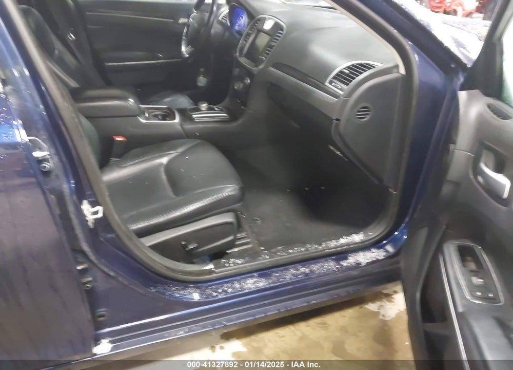 2015 CHRYSLER 300 VIN: 2C3CCAAG2FH868127
