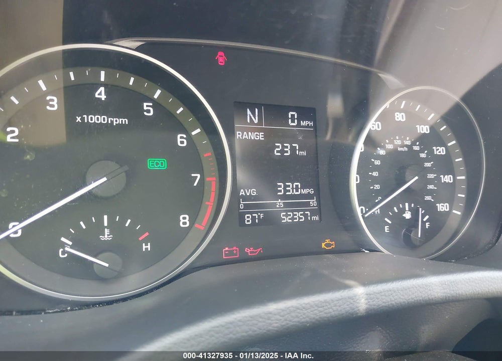 2017 HYUNDAI ELANTRA VIN: KMHD74LF0HU353309