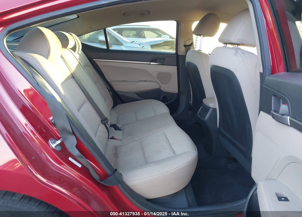 2017 HYUNDAI ELANTRA VIN: KMHD74LF0HU353309