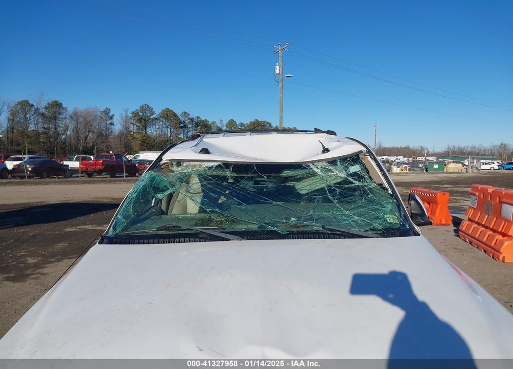 2004 CHEVROLET TAHOE LT VIN: 1GNEK13Z24R176699