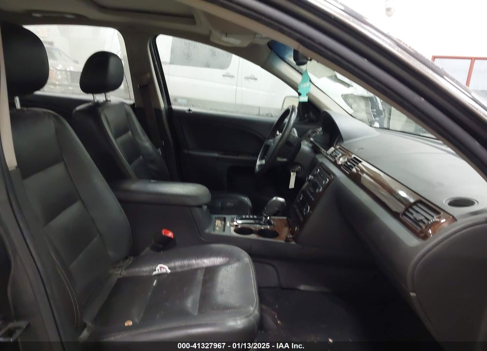 2008 FORD TAURUS VIN: 1FAHP28W08G141243